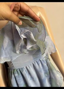 Chic Floral Ruffle Dress