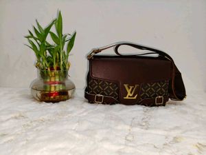 beautiful and stylish Crossbody bags