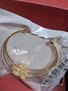 freesize floral golden bracelet