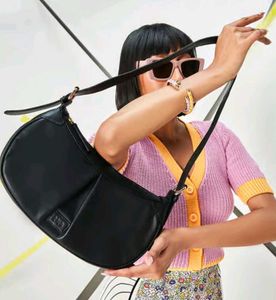 Chic Black Hobo Shoulder Bag