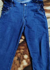 2 ladies zeans Stylish Blue Denim Jeans