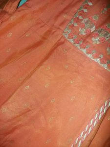 Elegant Embroidered Ethnic Kurta(XS)