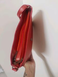 Red Slingbag