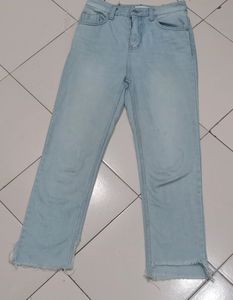 Straight Jeans
