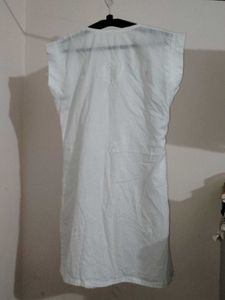 Elegant Off-white Chikankari Kurta