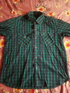 Men's Green Plaid Button-Up Shirt
