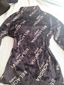 Chic Velvet Print Mock Neck Top