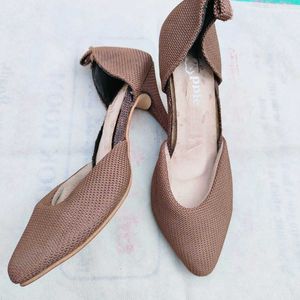 Stylish Brown Knit Slingback Heels