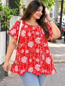 Red and White Floral Print Short-Sleeve Tunic Top