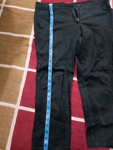 Cantabil Women Knee Length Trouser