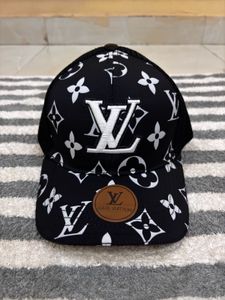 Louis Vuitton Premium Women’s Dual Colour BB Cap