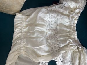 Chic Off-Shoulder Lace Dress