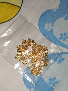 Elegant Golden Chain