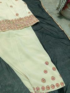 Elegant Offwhite Punjabi Kurta Set