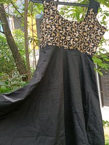 Black 🖤 Frock Style Kurti