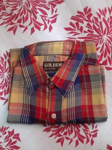 Men's Plaid Button-Up Shirts