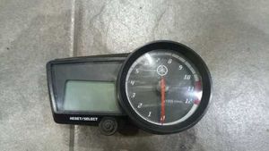 R15