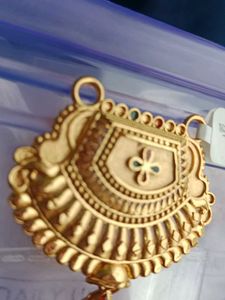 Elegant Gold Pendant