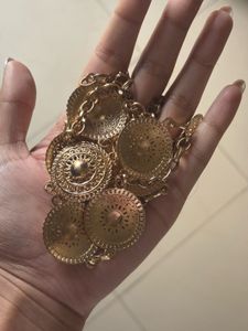 Chic Gold Chain Belt