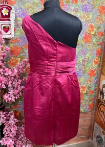Elegant One-Shoulder Pink Dress