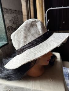 Stylish Brim straw hat