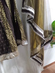 Banarasi Kalidar Lehnga With Net Duppta