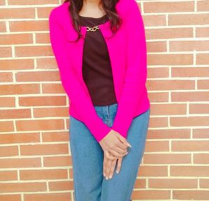 Top For Women..Black Shirt Inside Is Attached