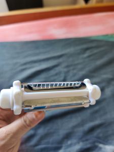 Kitchen Peeler - Blue &amp; White