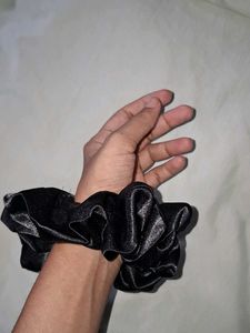 Satin Black Scrunchies Set