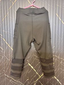 BLINKIN Women's Slim Fit Polyester Capri Pants
