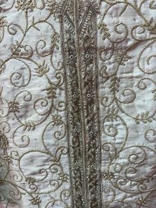 Men's Embroidered Kurta