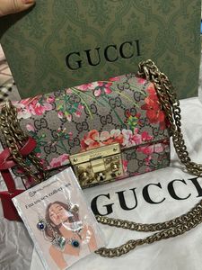 Gucci Shoulder Bag