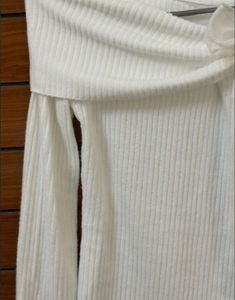Chic Off-Shoulder Ribbed Top with Bow