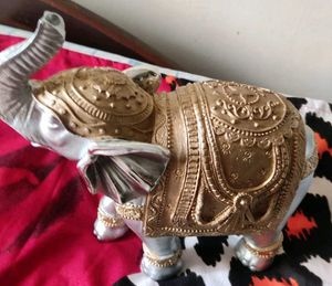 Lucky Elegant Charm Elephant Figurine