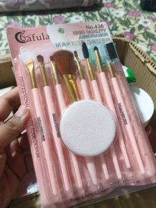 Makeup brush kit