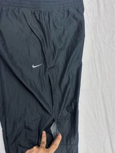 Nike Windbreaker Track Pants Black | Mesh Lined |