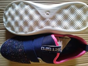 Ladies Sports Shoes New