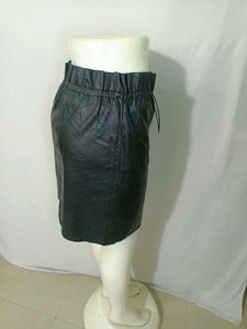 H&amp;M Black Faux Leather Mini Skirt Free Size