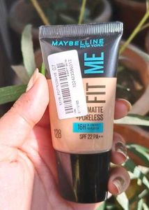 Maybelline Fit Me Foundation