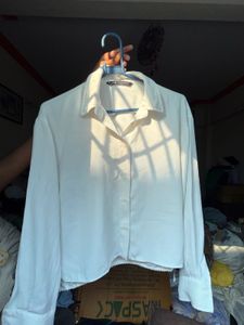 🌟🤍White classic Crop Shirt