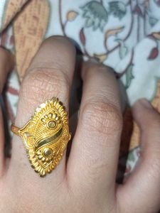 Set of 4 Gold-Tone Ring