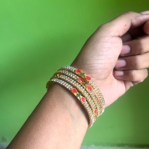 Cz bangles (4pcs)