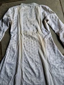 White Embroidered Kurta