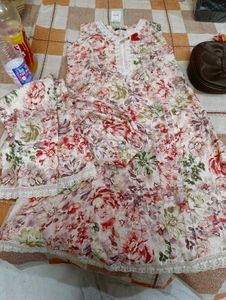 new with tag Beautiful Floral Kurta Set