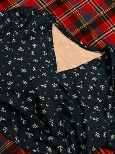 Cute Floral Wrap Cropped Top
