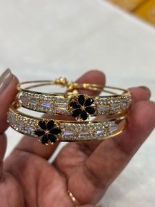 2 pair beautiful adjustable bangles 😍