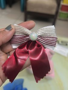 Assorted Hair Accessories - Bows &amp; Clips combo