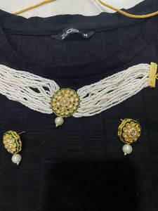 Elegant Pearl & Kundan Necklace choker Set