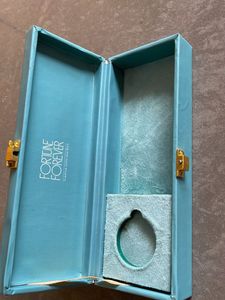 Gifting box