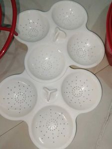 Microwave idli Crisper &amp; Warmer